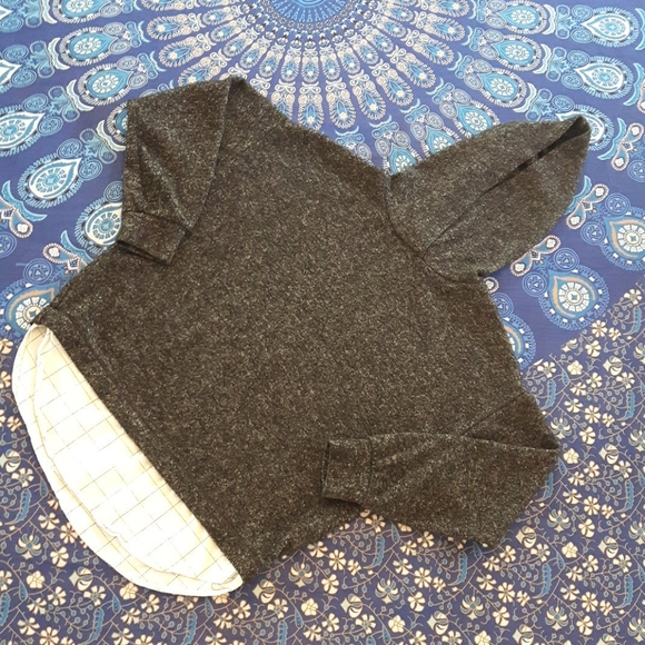 size 8 girls black long sleeve Hoodie shirt - Picture 2 of 6